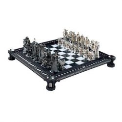 Harry Potter - The Final Challenge Chess Set-NN7979